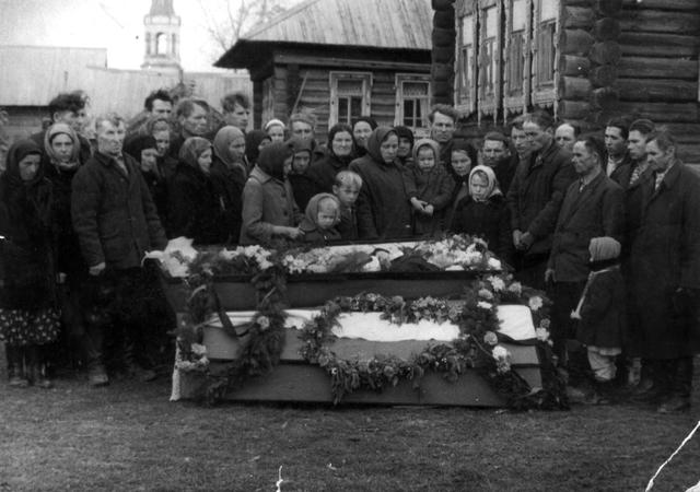 Похороны Лаптева Павла Савватеевича