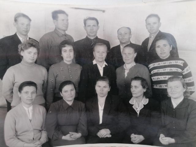 1962 год. Педагогический коллектив школы